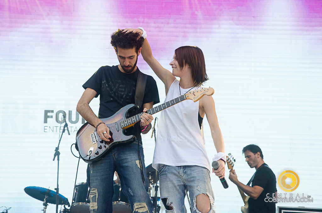 Show de Tamara Angel na Feira Cultural LGBT