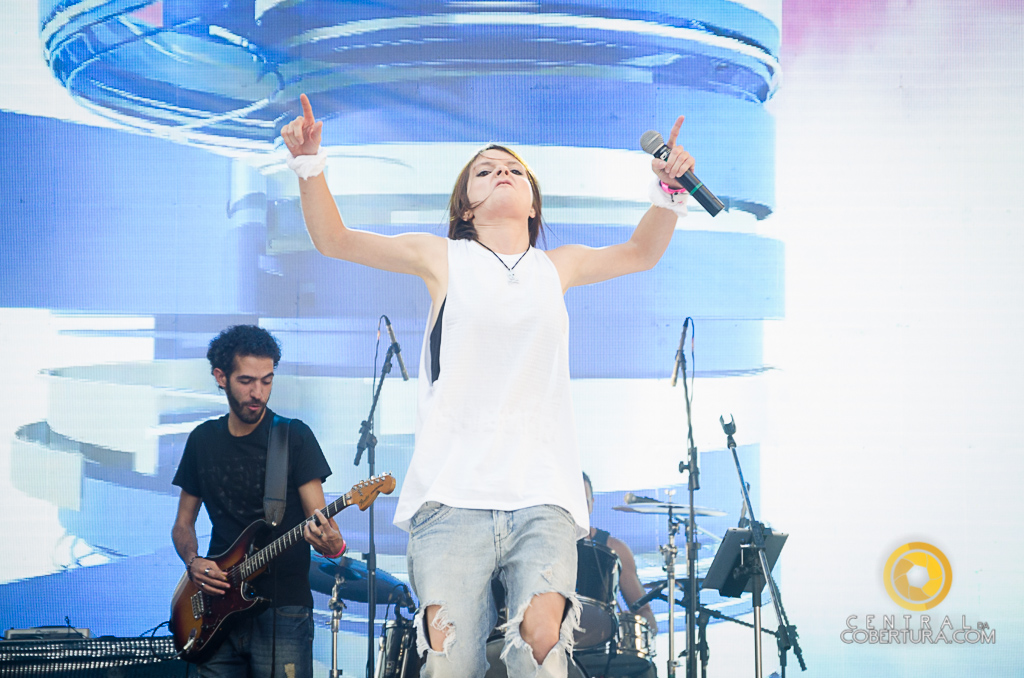 Show de Tamara Angel na Feira Cultural LGBT