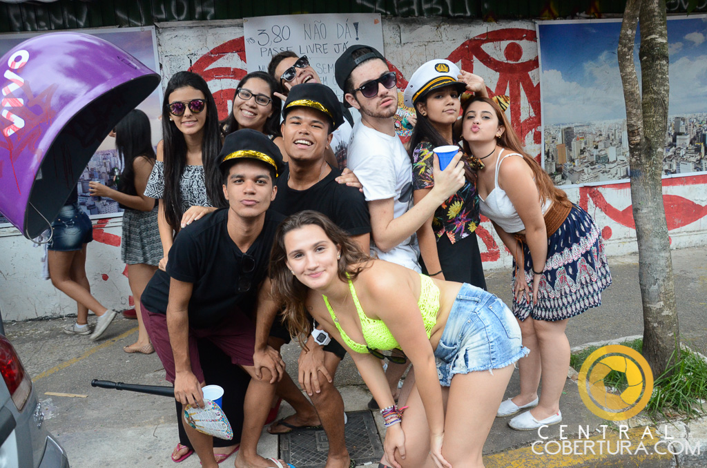 Bloco Agrada Gregos 2016