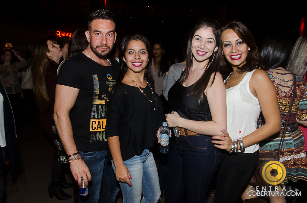 Festival sertanejo com Munhoz & Mariano e Paula Mattos