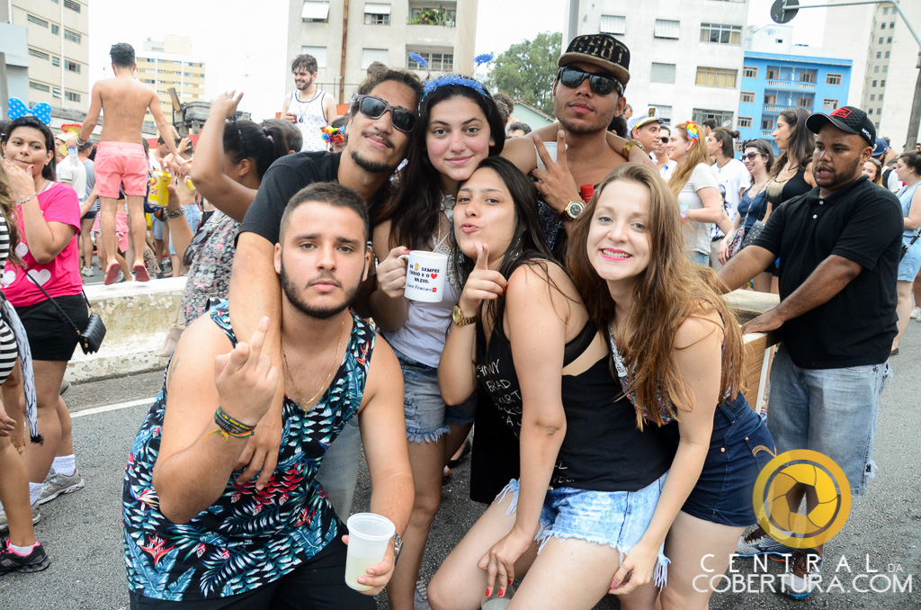 Bloco Agrada Gregos 2016