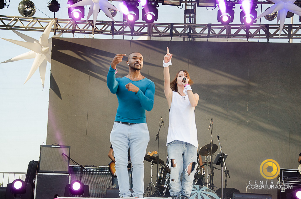Show de Tamara Angel na Feira Cultural LGBT