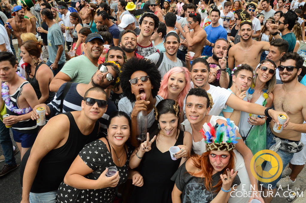 Bloco Agrada Gregos 2016