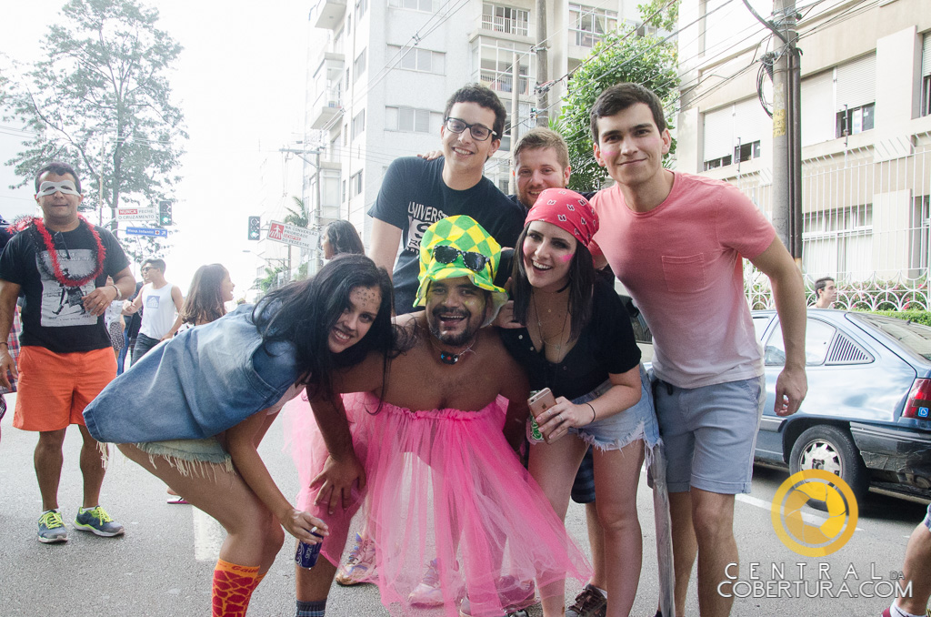 Bloco Agrada Gregos
