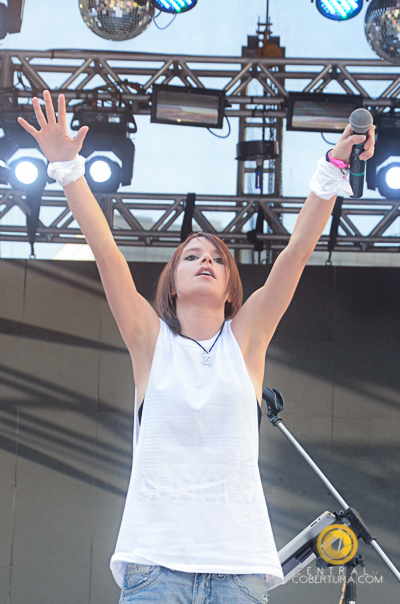 Show de Tamara Angel na Feira Cultural LGBT