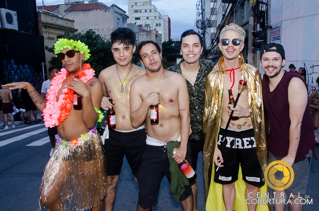 Bloco Agrada Gregos